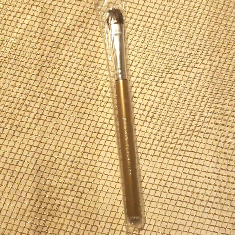 🌟HP🌟❇️🧚‍♀️Bareminerals RARE Lim Ed. Gold Wet/Dry Eyeshadow Brush NWT